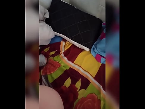❤️ 我的室友因为丈夫去度假而独自呆在家里,我趁机操她,用牛奶填满她的屁股 ❤ Porno fb